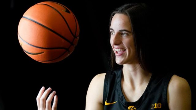 Caitlin Clark: From High School Phenom to College Basketball Sensation!