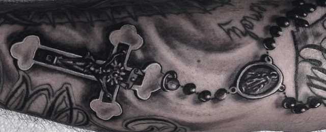 Alluring Rosary Tattoo Design To Show Your Faith