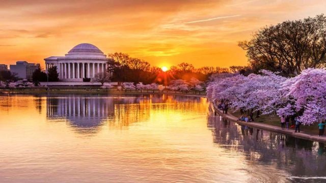 Top US Destinations in April: Must-See Places for Travelers | ORBITAL AFFAIRS